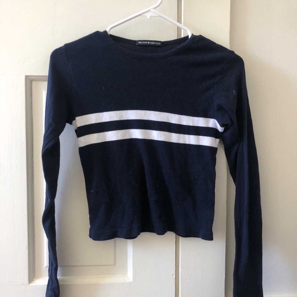 navy and white brandy melville sweater